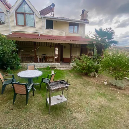 Havalimanina Cok Yakin Bahceli Villada 4 * Arnavutkoy